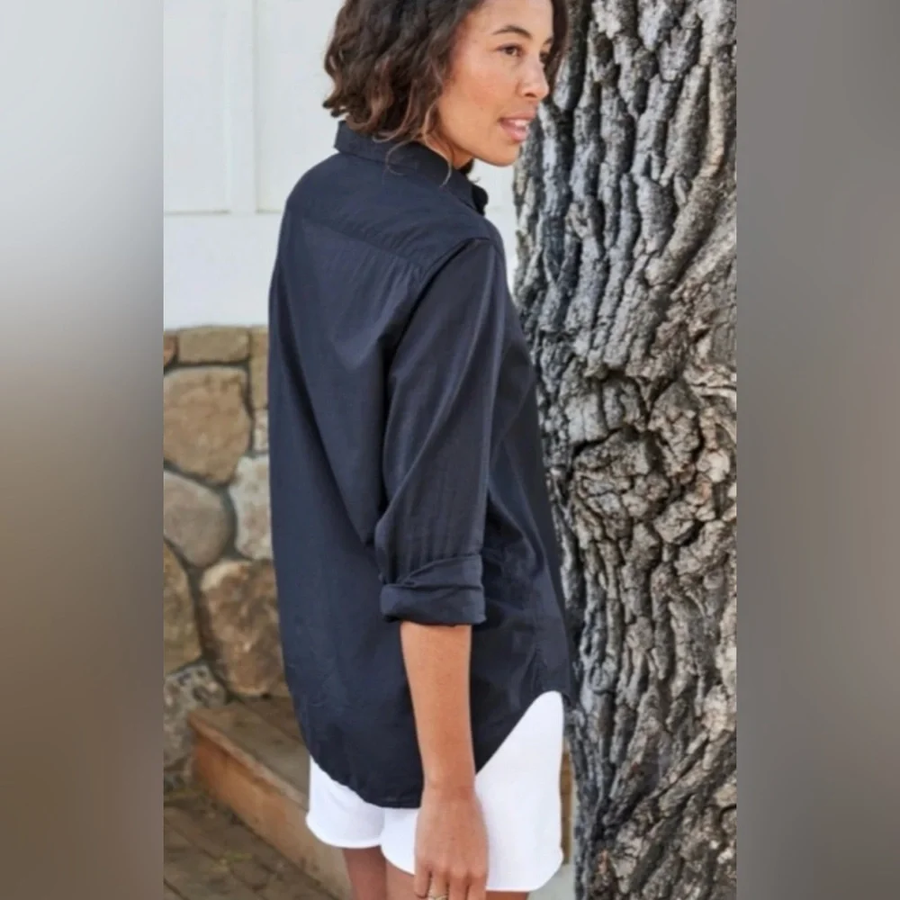 Frank & Eileen “Eileen” Navy Button Down Shirt - Medium - Picture 2 of 8